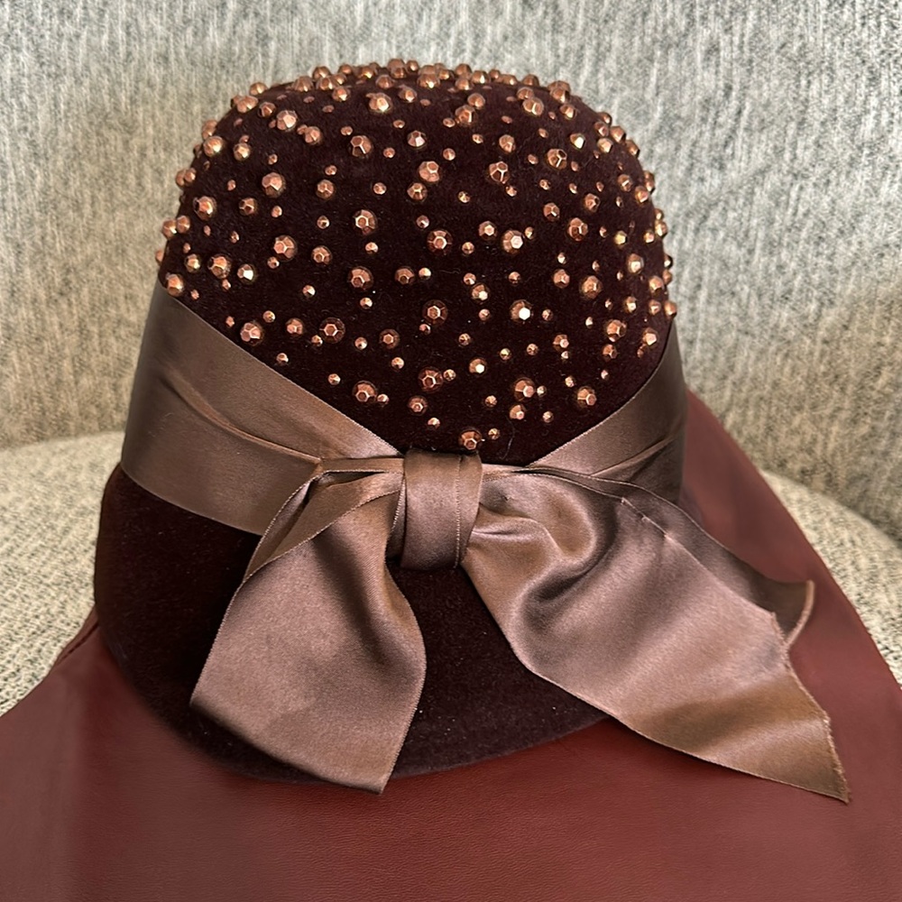 Vintage Schiaparelli Burgundy bowler Hat